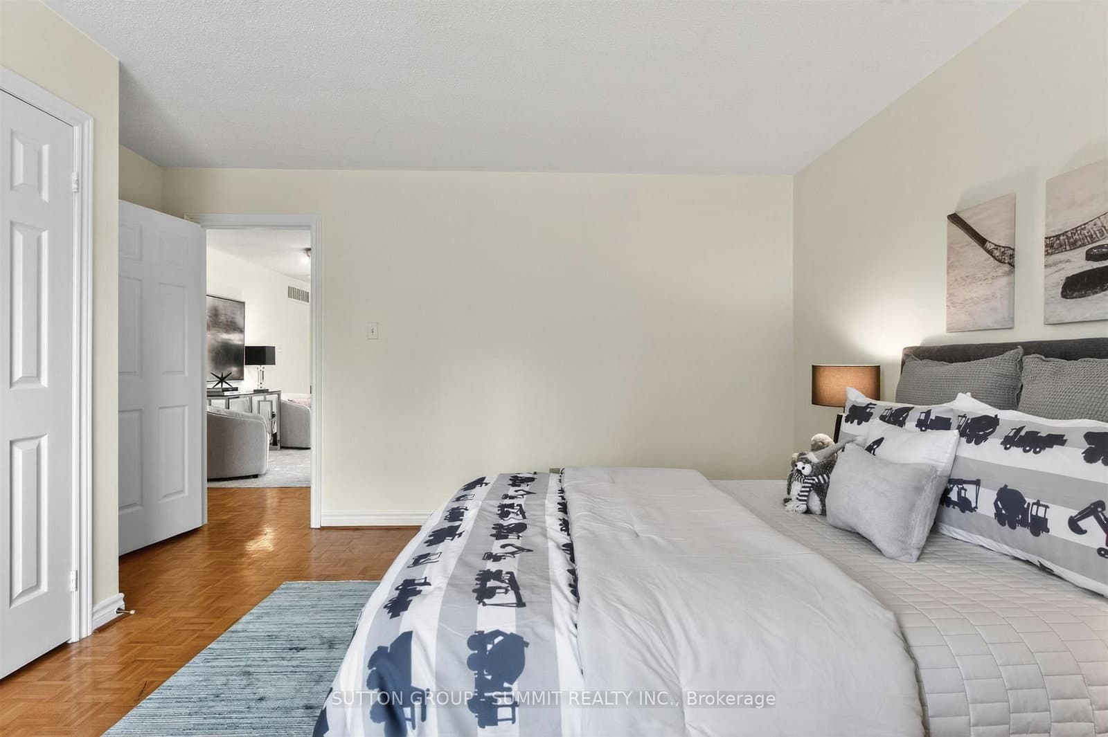 5308 MIDDLEBURY Drive thumbnail 40