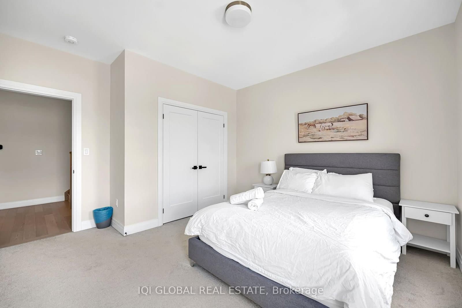 66 Settlers Road E thumbnail 20