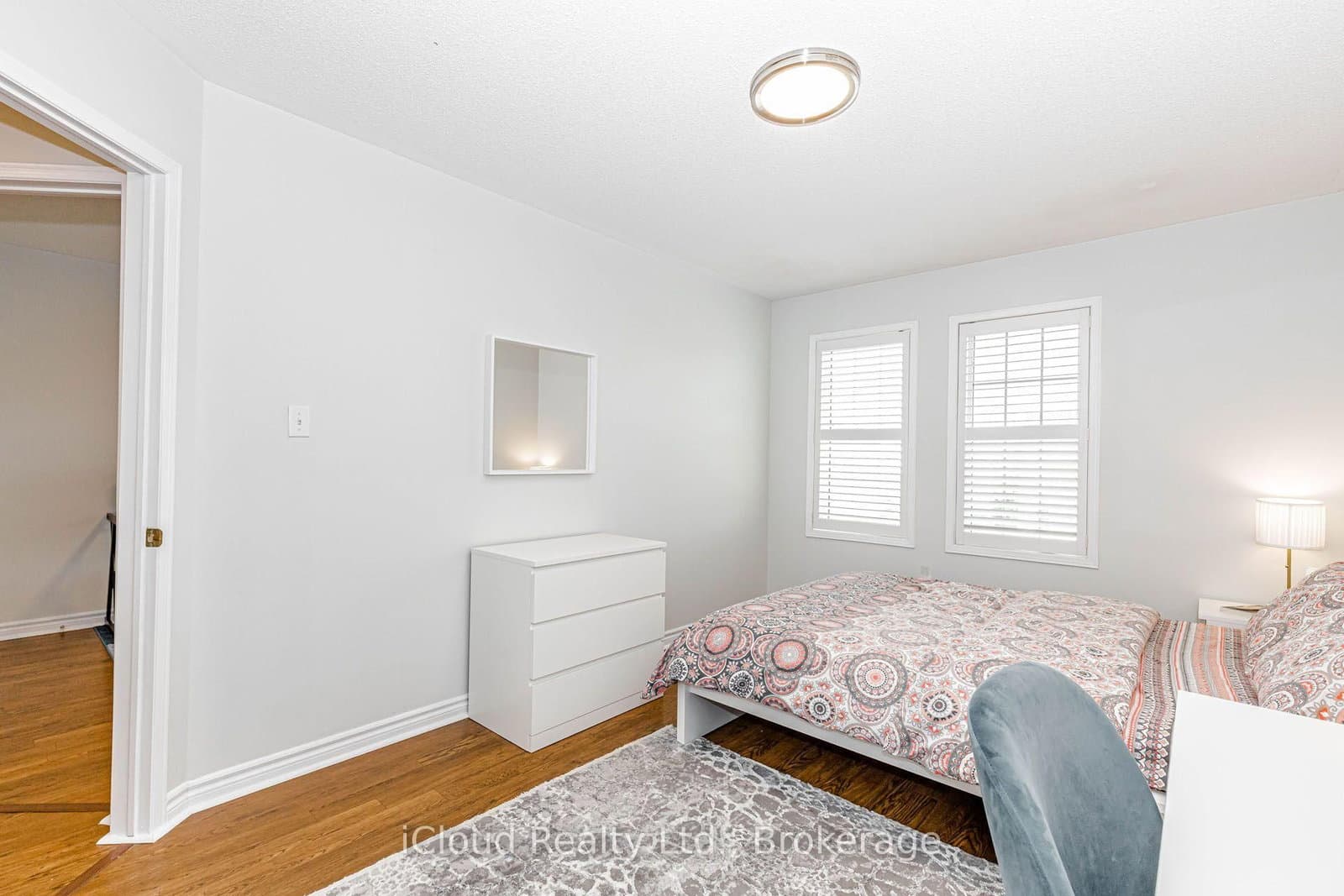 1279 Lamont Crescent thumbnail 37