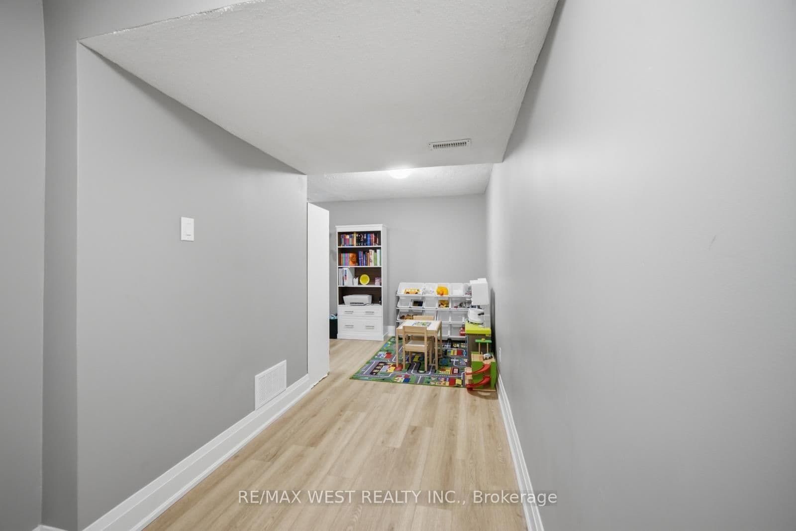5 Spring Street, Unit 10 thumbnail 36