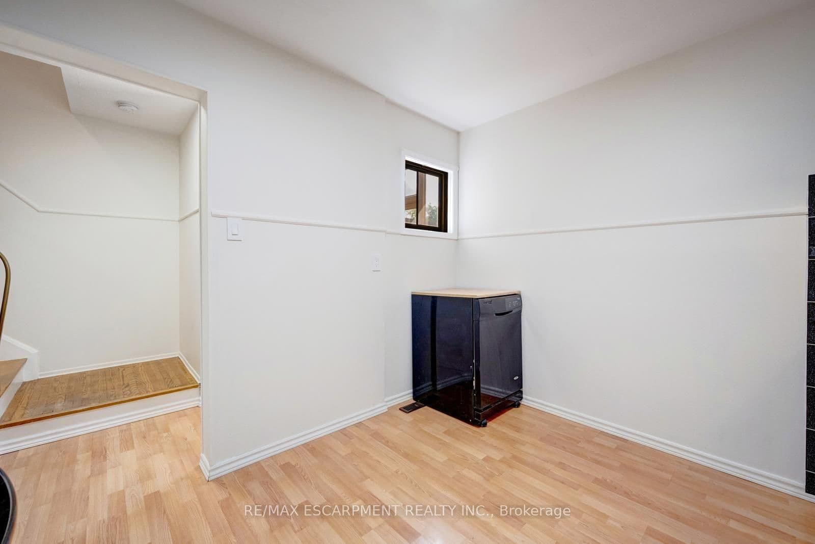 140 Ripley Court, Unit 4 thumbnail 6
