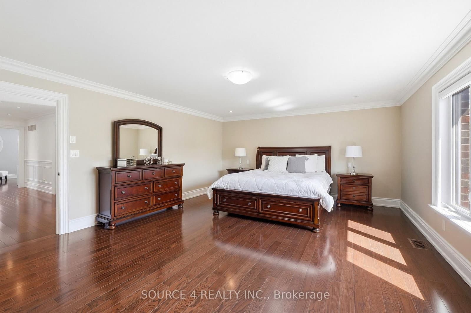 39 Amesbury Drive thumbnail 21
