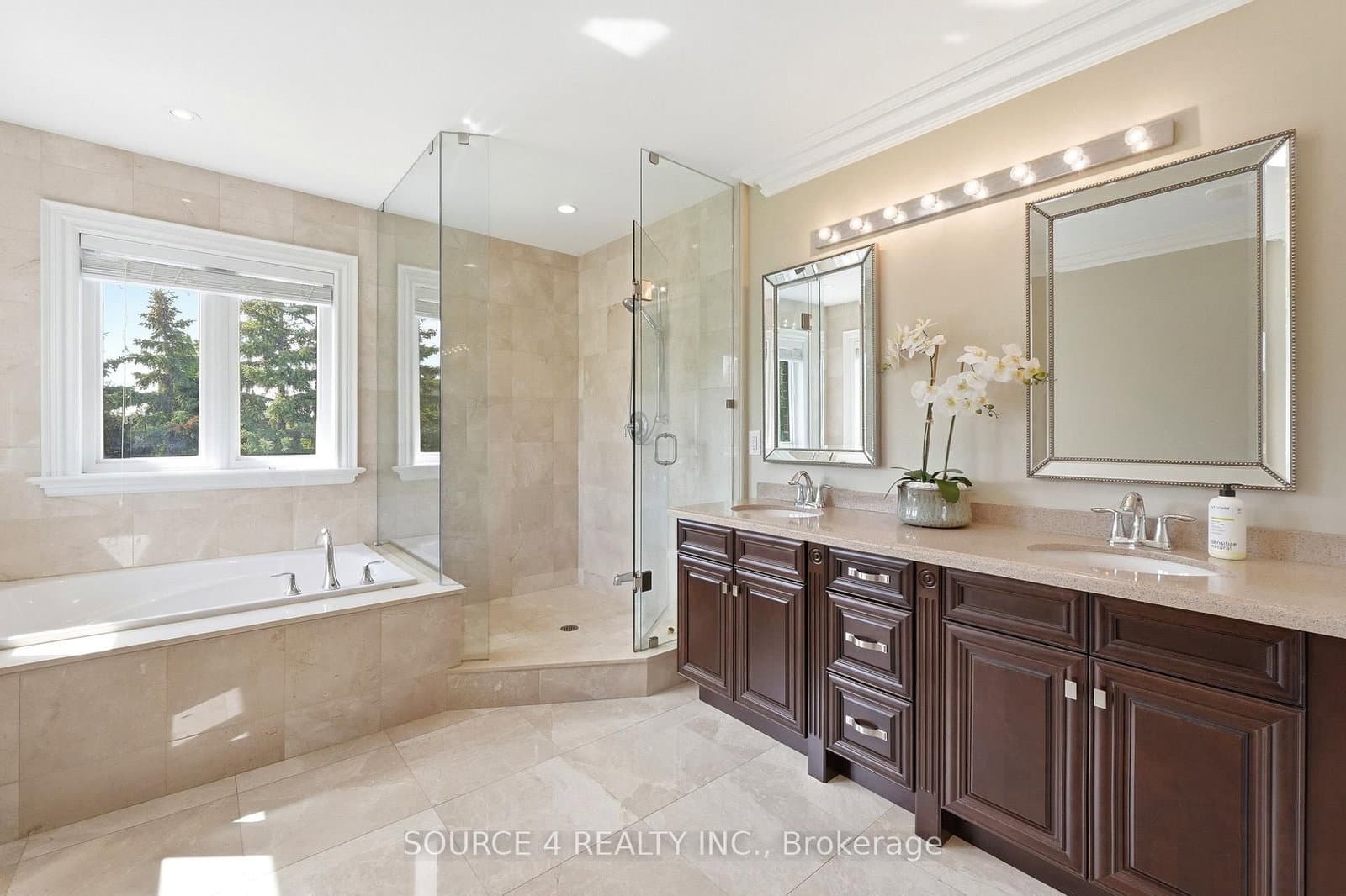 39 Amesbury Drive thumbnail 24