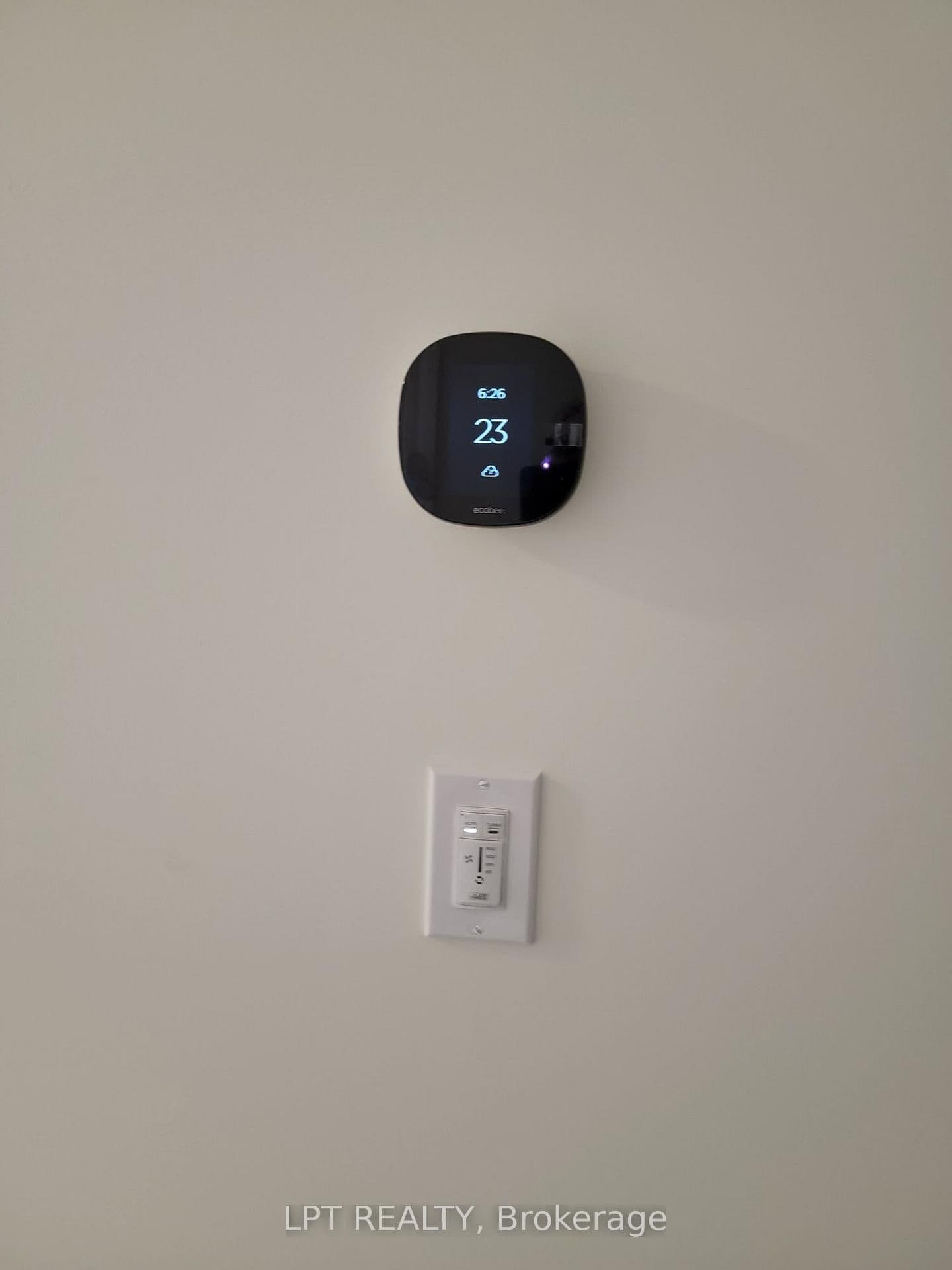 240 Lagerfeld Drive, Unit 6 thumbnail 12
