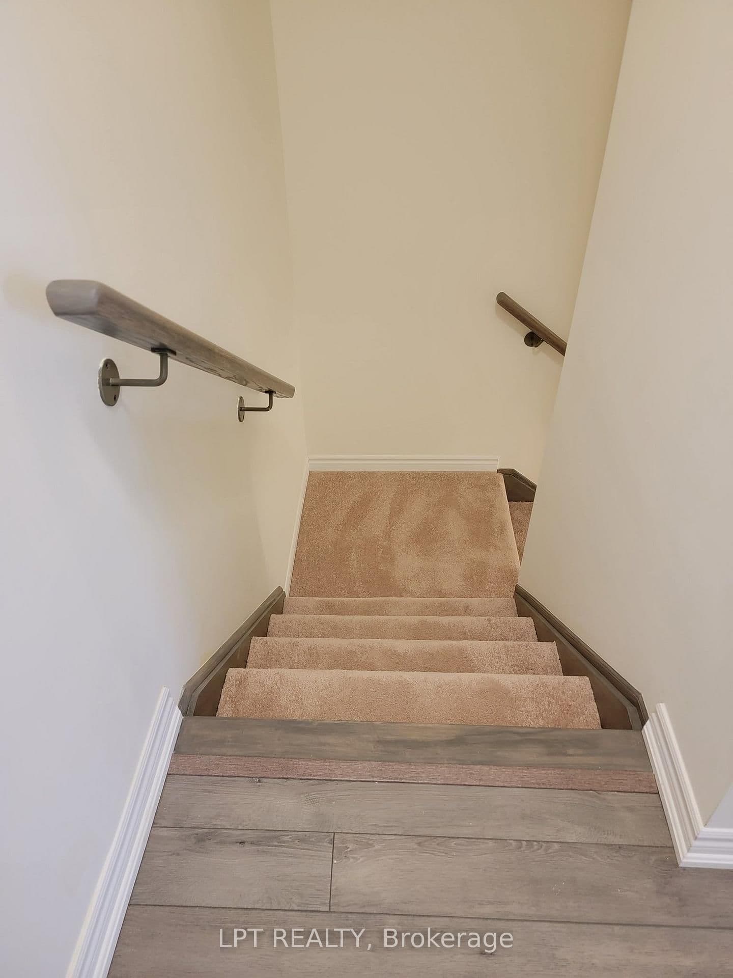 240 Lagerfeld Drive, Unit 6 thumbnail 14