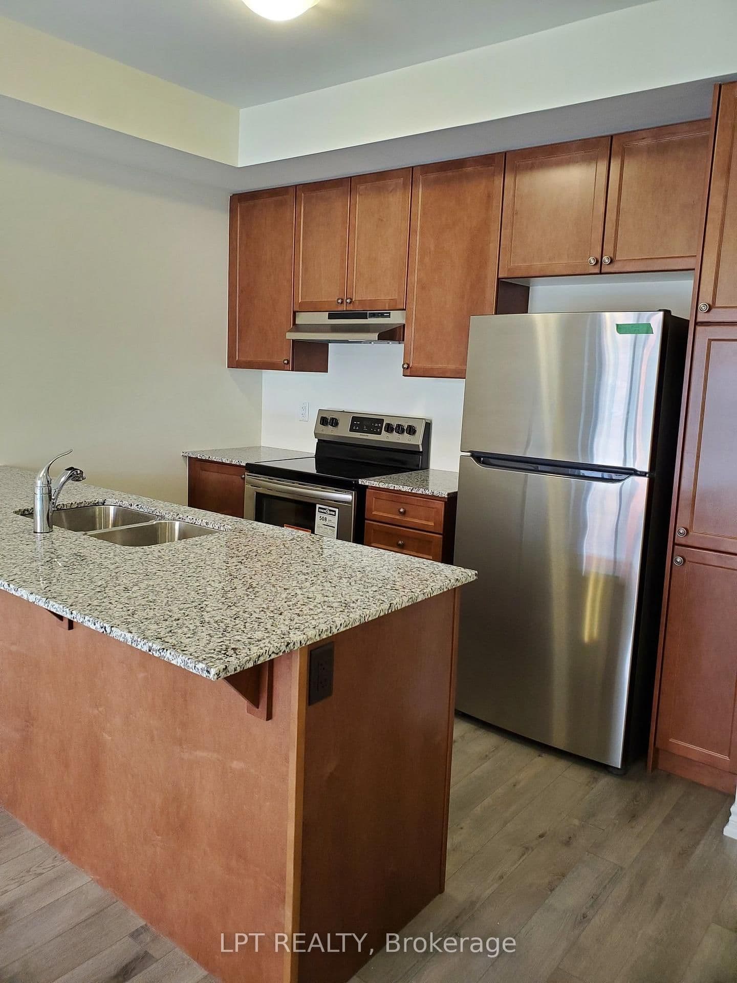 240 Lagerfeld Drive, Unit 6 thumbnail 8