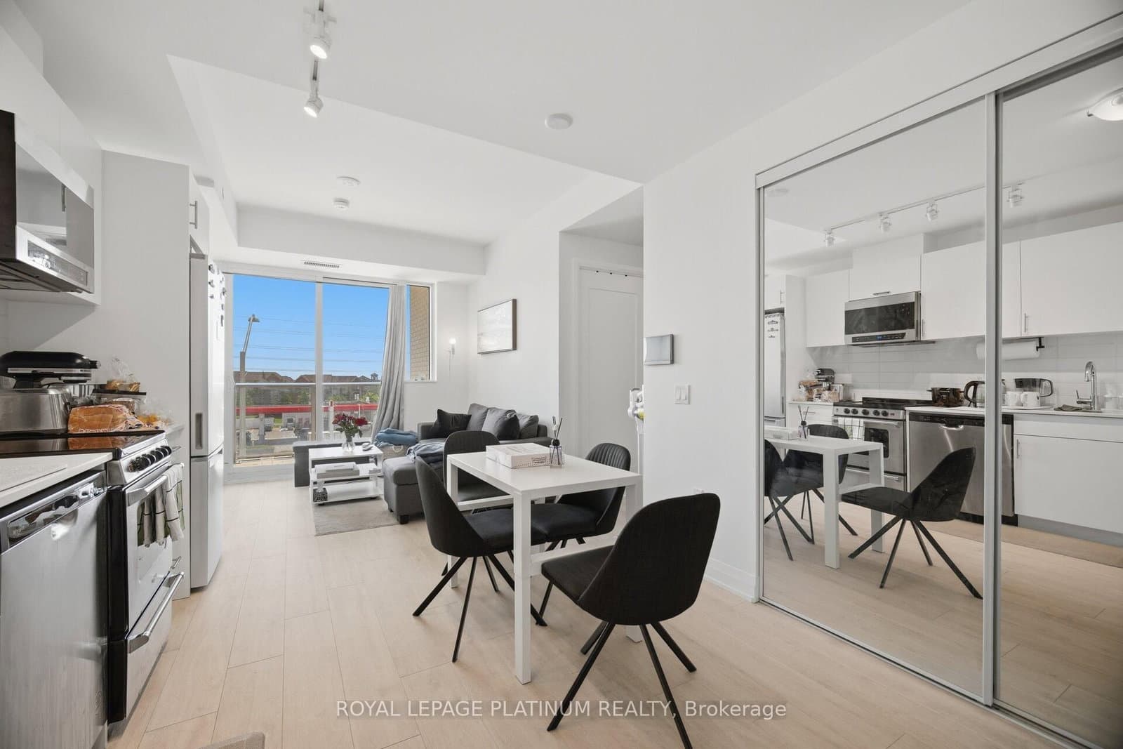 412 Silver Maple Road, Unit 311 thumbnail 11