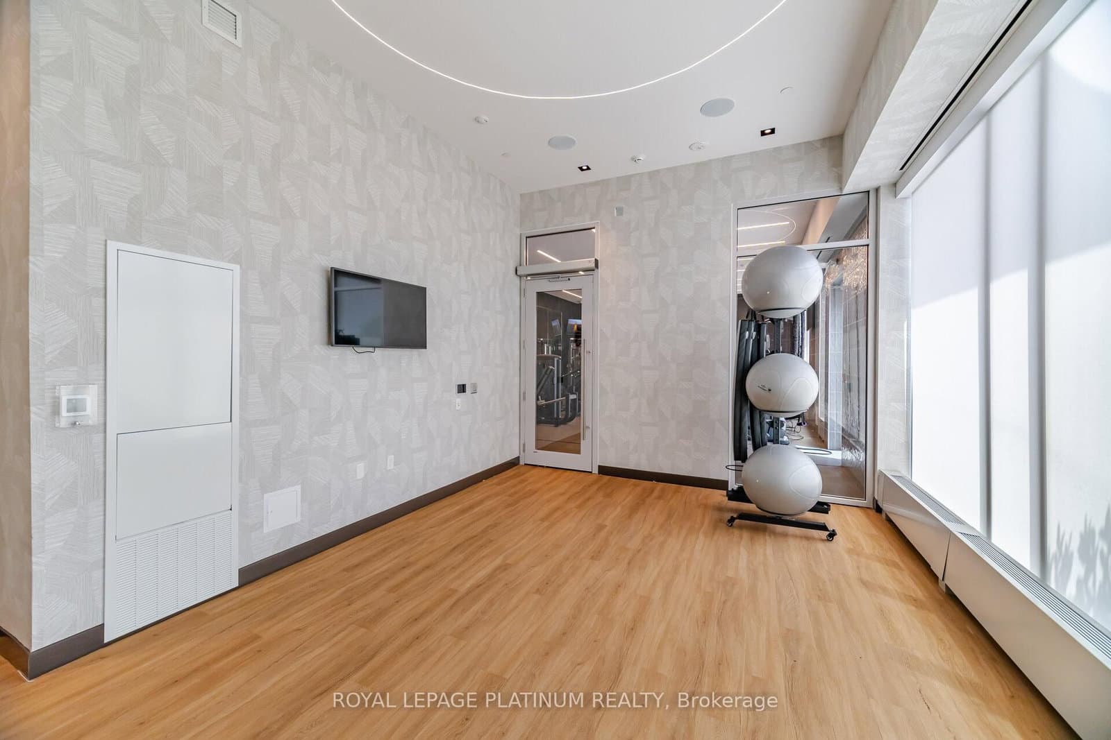 412 Silver Maple Road, Unit 311 thumbnail 46