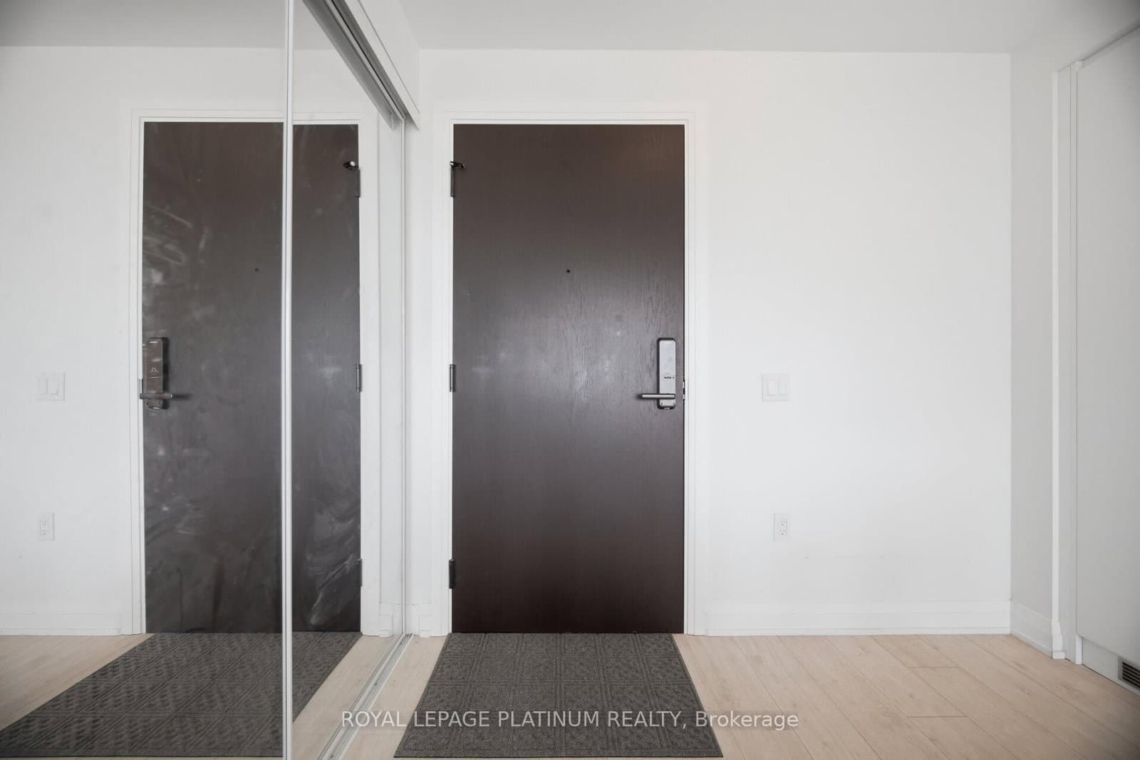 412 Silver Maple Road, Unit 311 thumbnail 5
