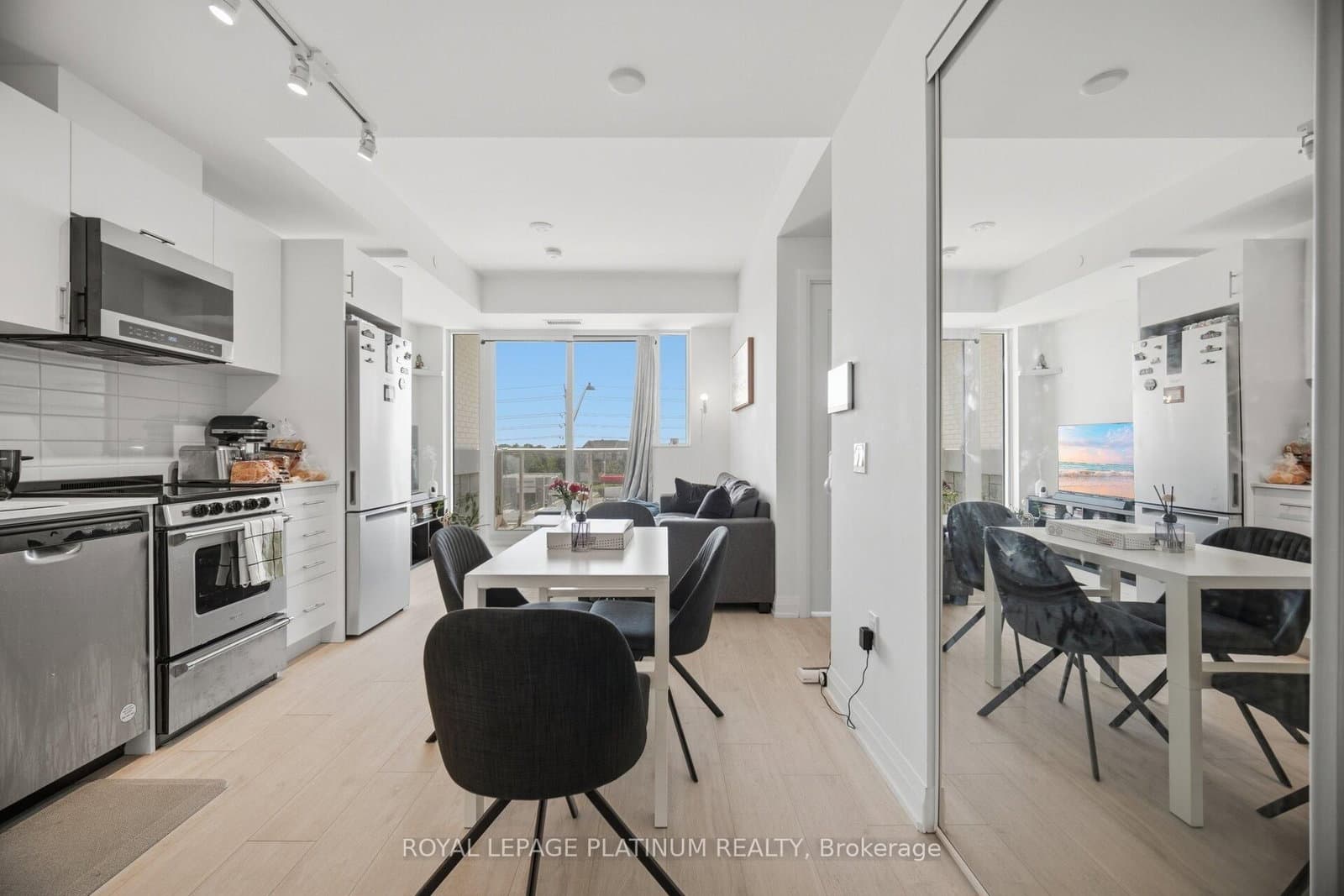 412 Silver Maple Road, Unit 311 thumbnail 6