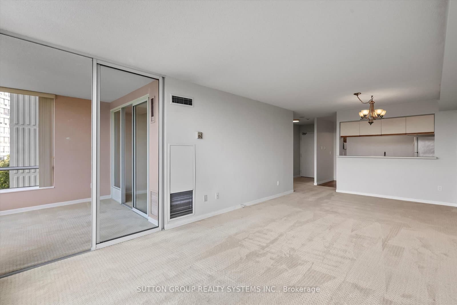 26 Hanover Road, Unit 609 thumbnail 5
