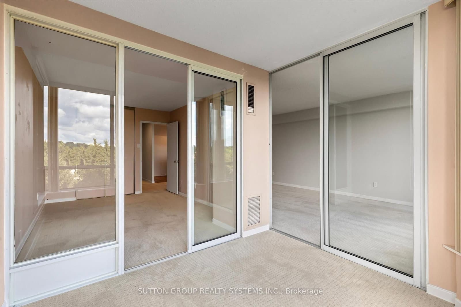26 Hanover Road, Unit 609 thumbnail 8