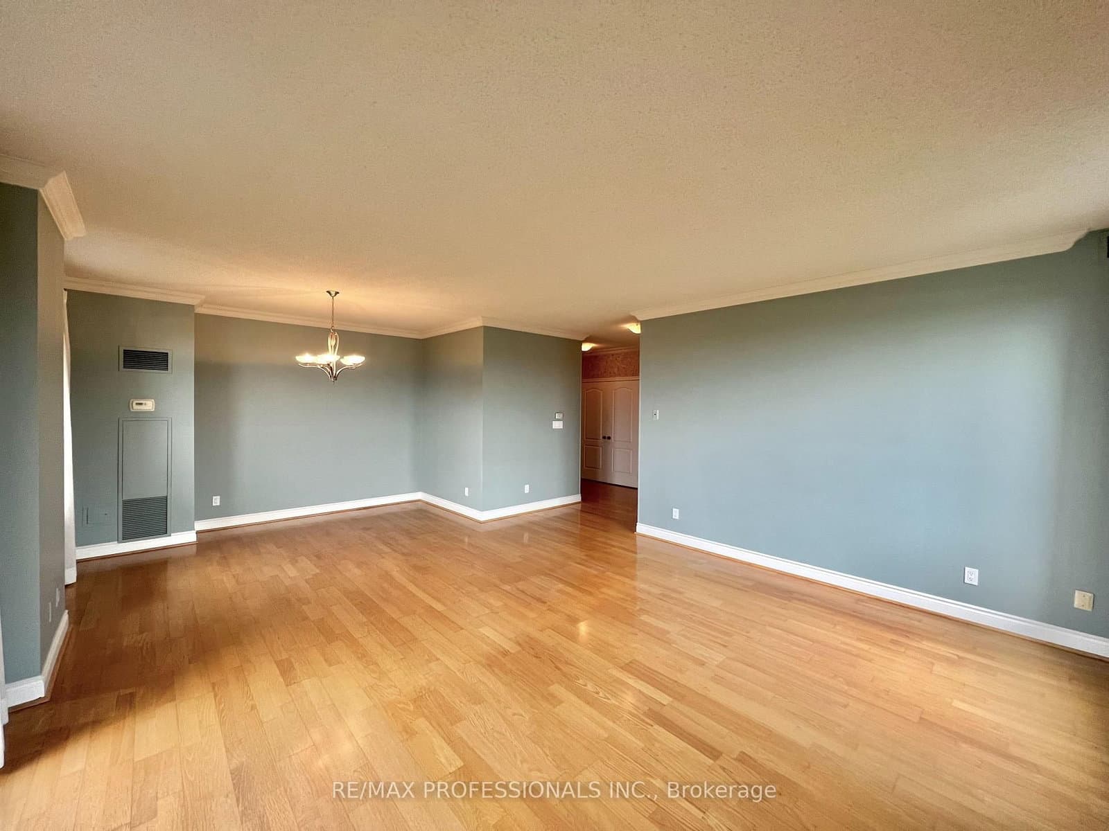 2 Aberfoyle Crescent, Unit 907 thumbnail 10