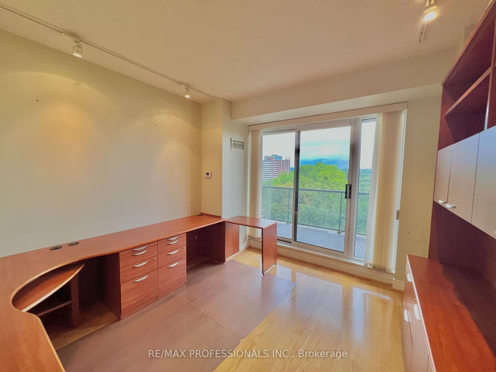 2 Aberfoyle Crescent, Unit 907 thumbnail 17