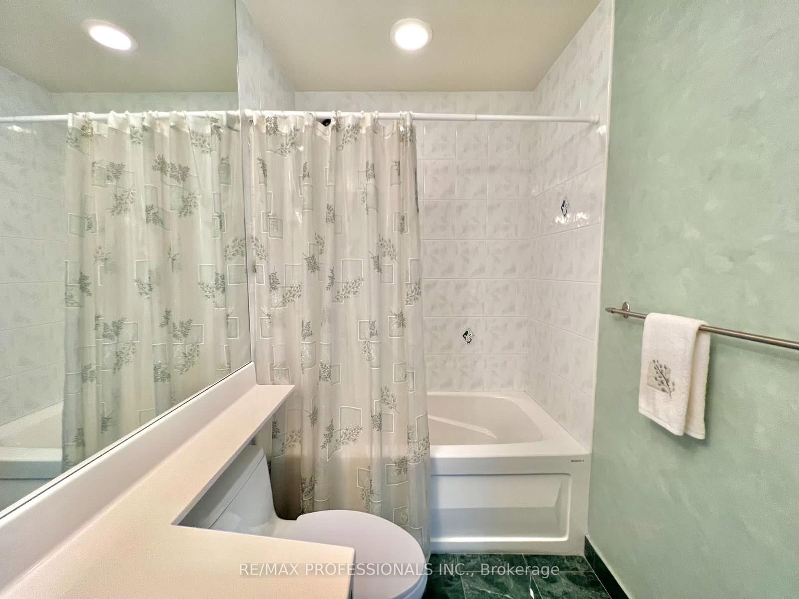 2 Aberfoyle Crescent, Unit 907 thumbnail 19