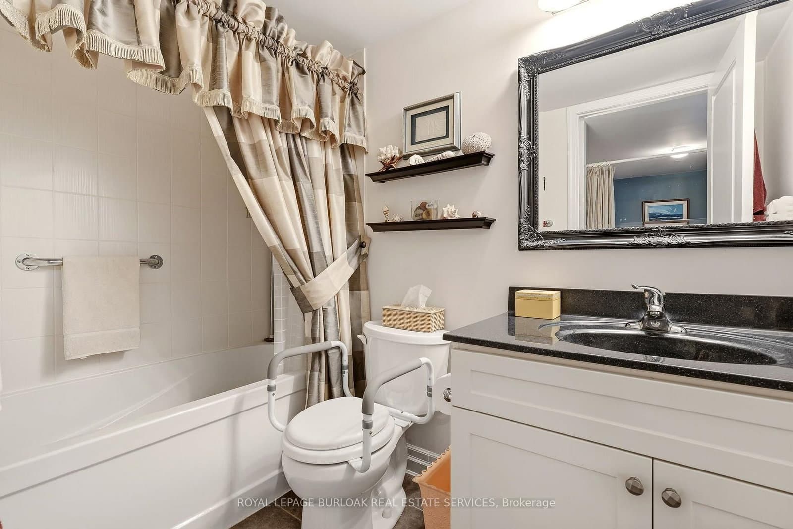 1045 Nadalin Heights, Unit 309 thumbnail 14
