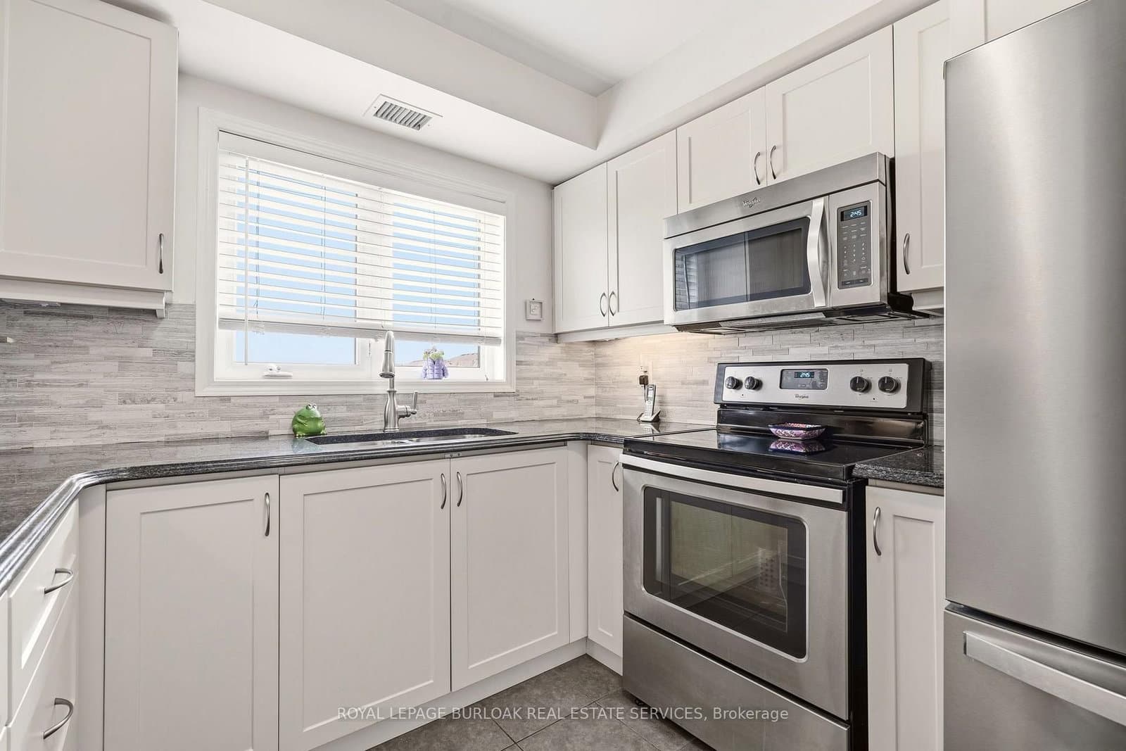 1045 Nadalin Heights, Unit 309 thumbnail 20