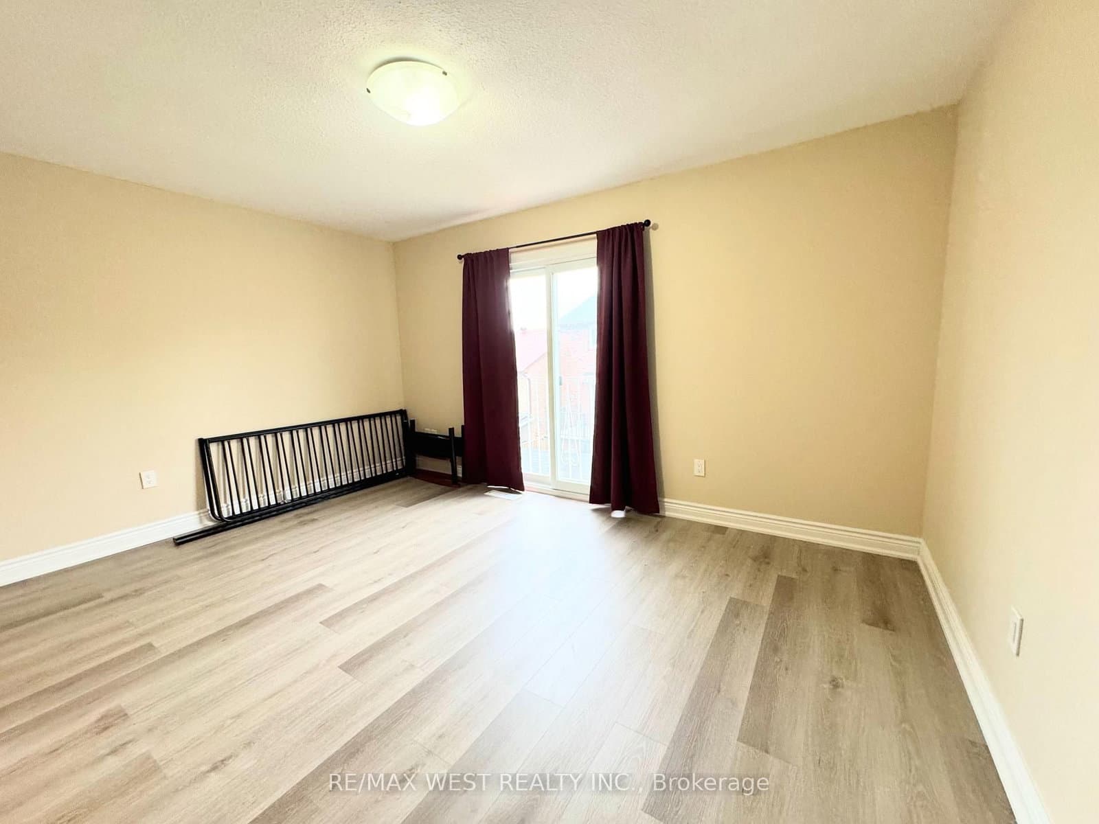 26 Brownridge Crescent thumbnail 16