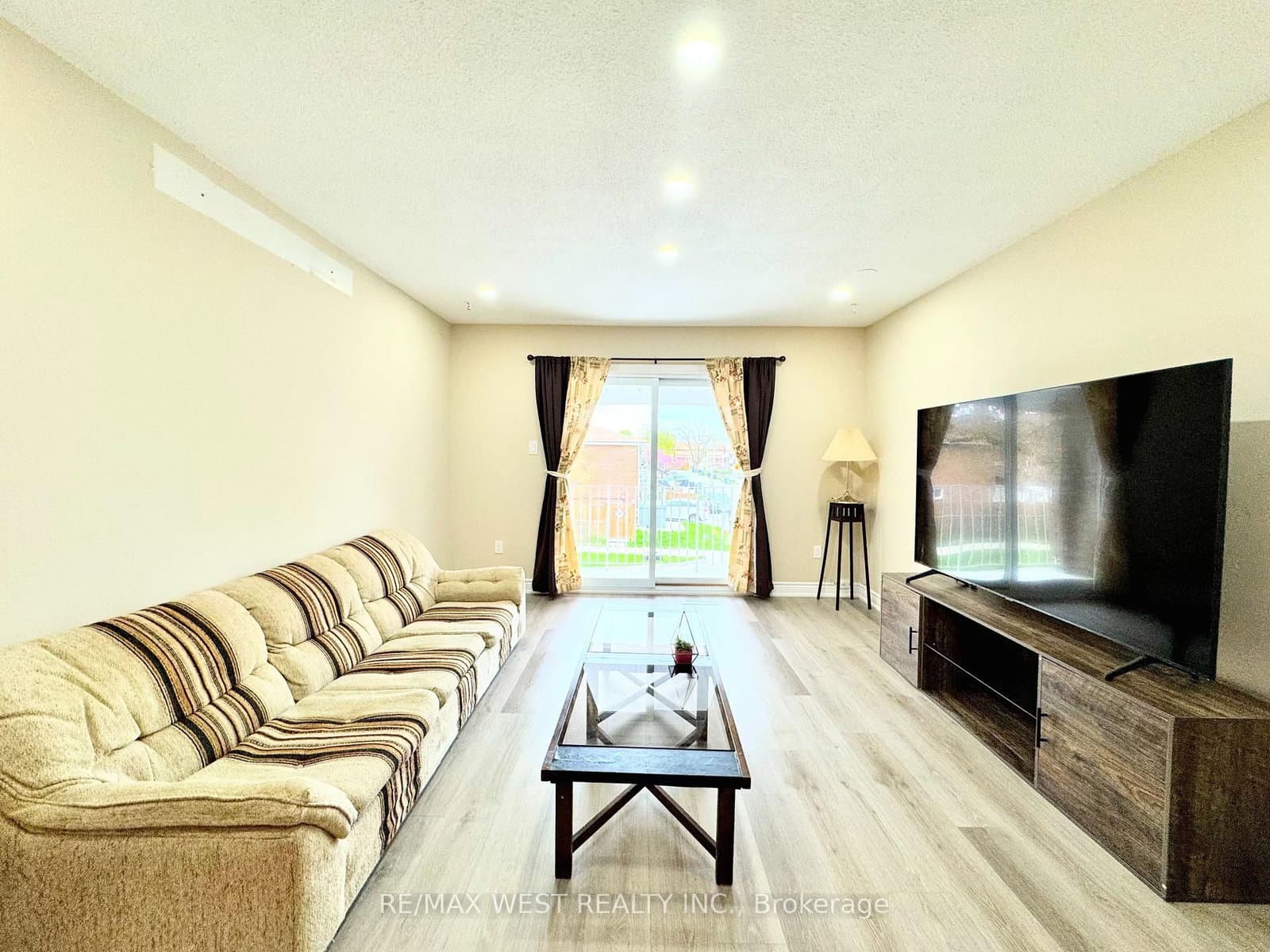 26 Brownridge Crescent thumbnail 7