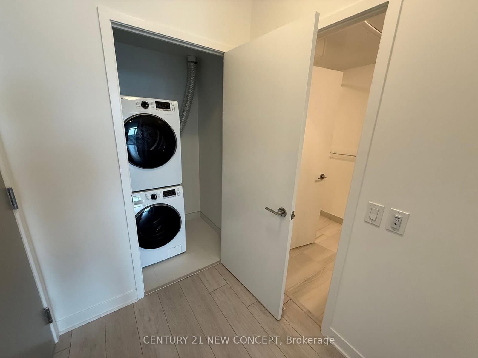 260 Malta Avenue, Unit 712 thumbnail 12