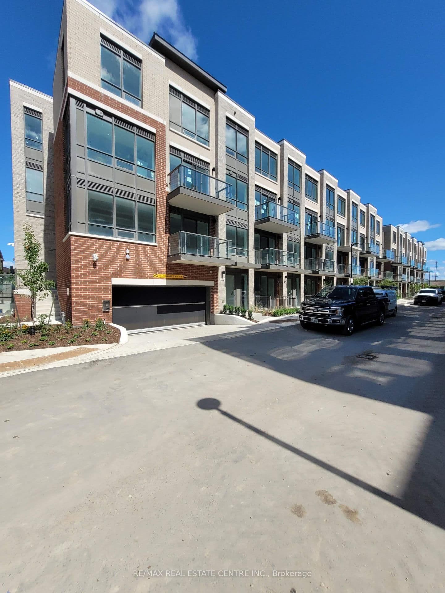 75 Attmar Drive, Unit 140 thumbnail 35