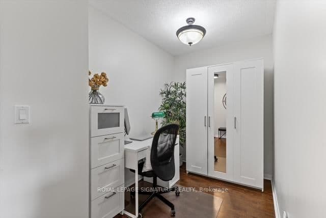 1150 Parkwest Place, Unit 207 thumbnail 13