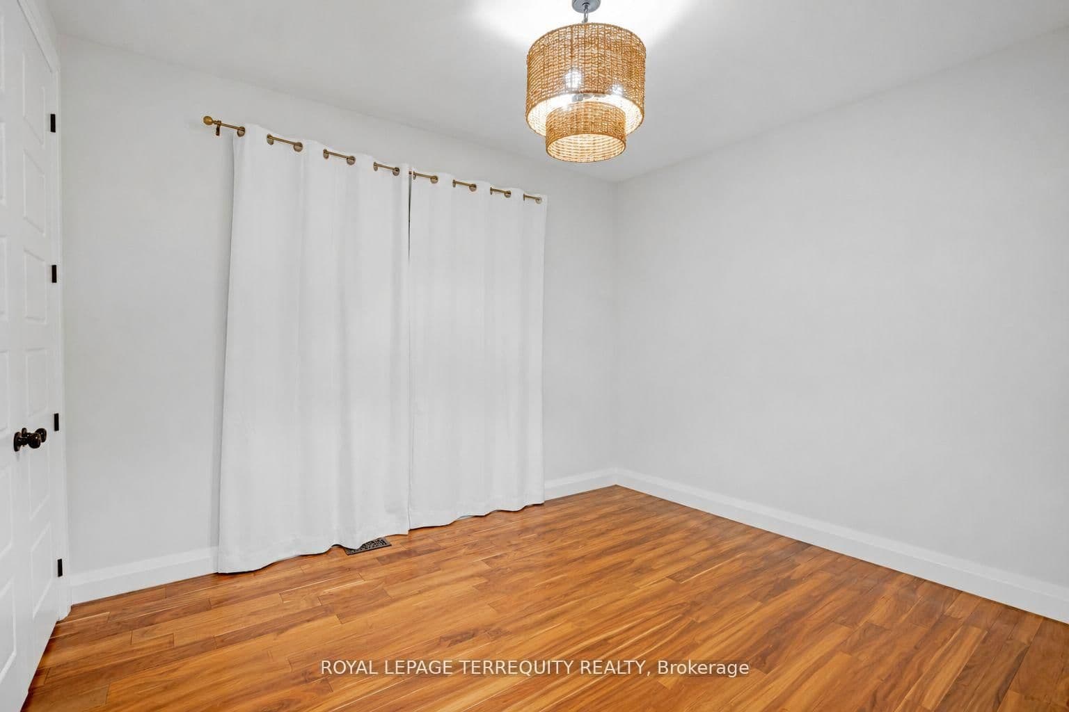 716 North Shore Boulevard E thumbnail 17
