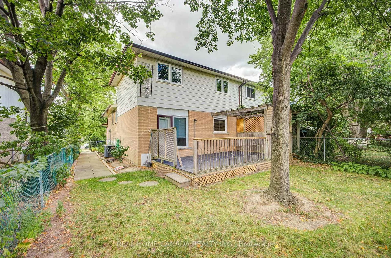 19 Hepworth Drive thumbnail 43