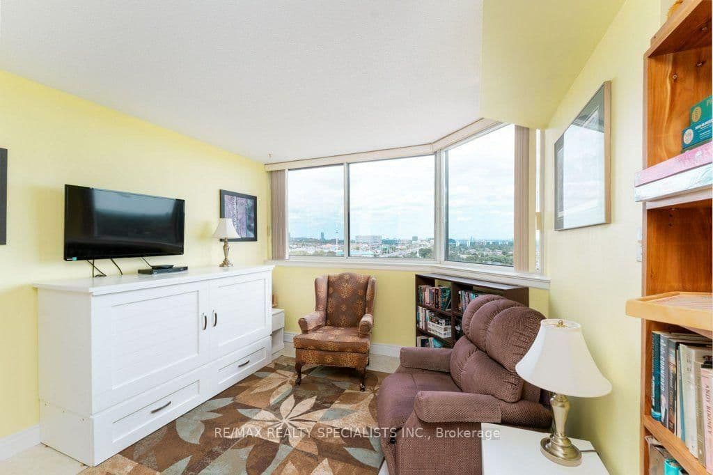 880 Dundas Street W, Unit 1106 thumbnail 20