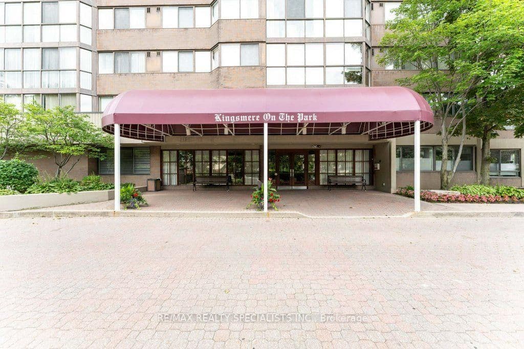 880 Dundas Street W, Unit 1106 thumbnail 6