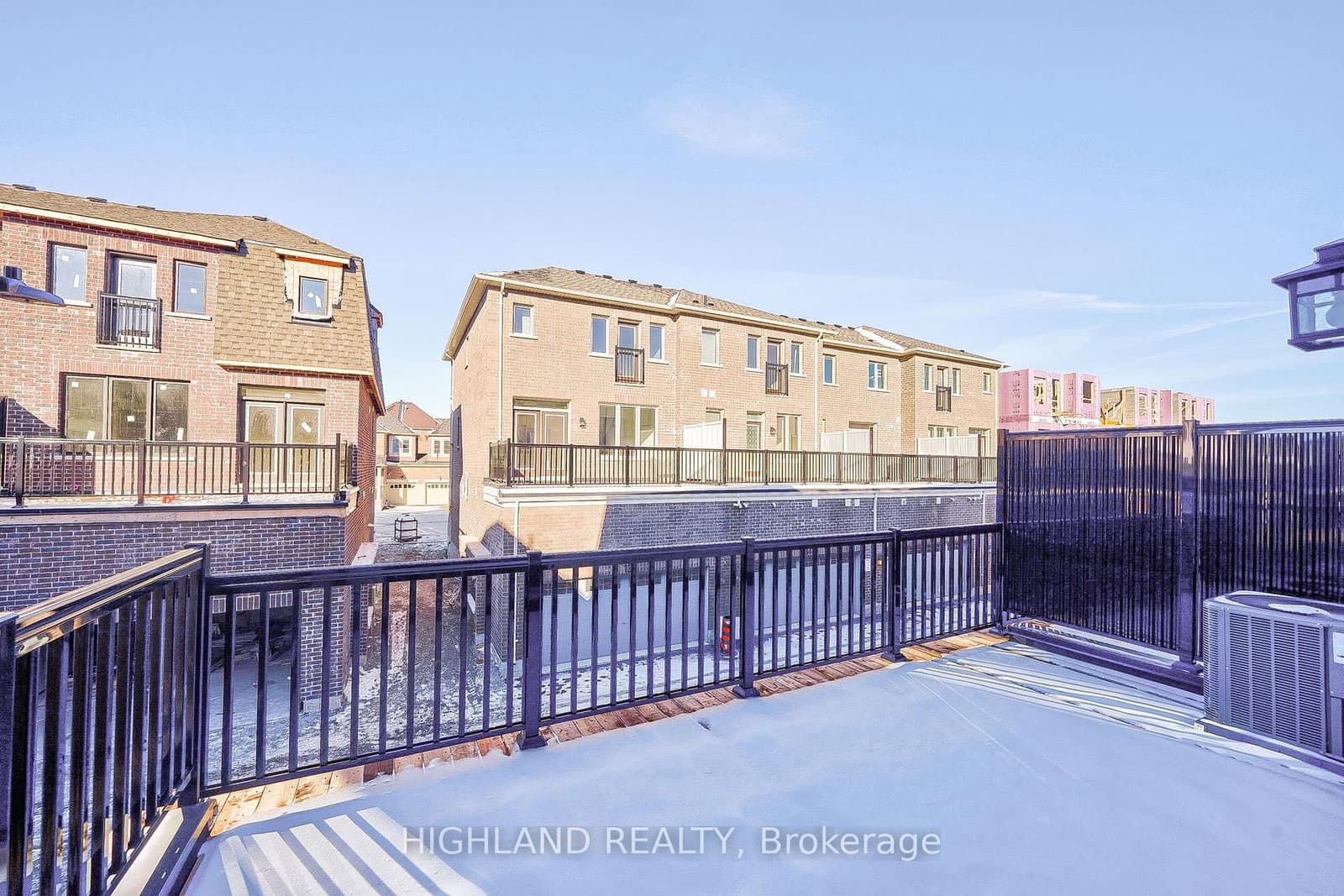 155 Settlers Road E thumbnail 15