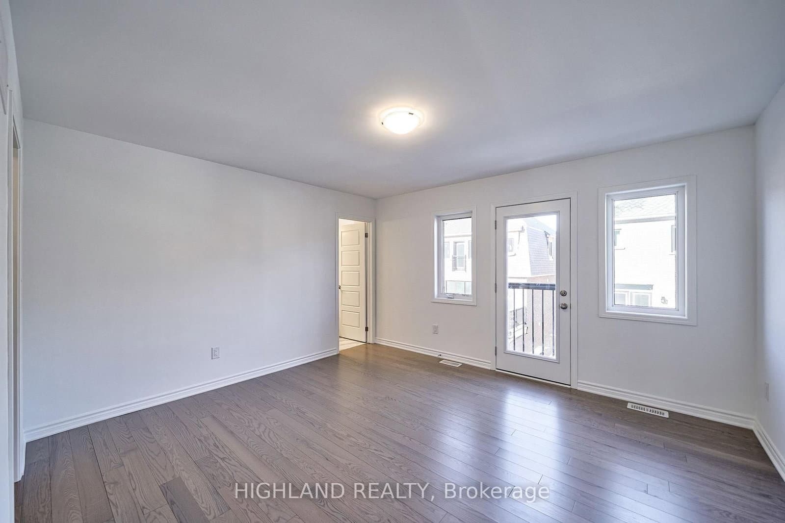 155 Settlers Road E thumbnail 24