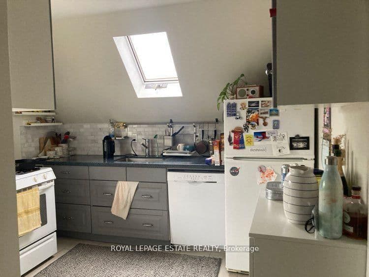 128 Mavety Street, Unit 3 thumbnail 36