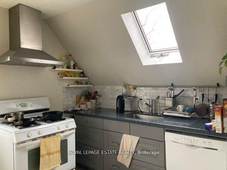 128 Mavety Street, Unit 3 thumbnail 39