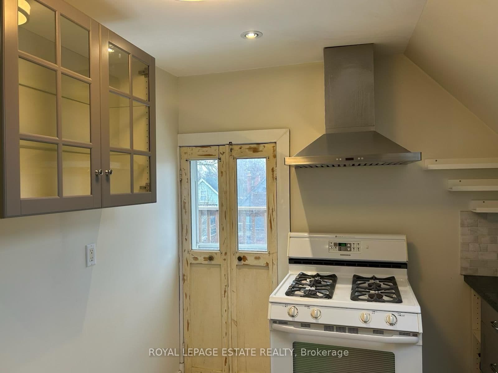 128 Mavety Street, Unit 3 thumbnail 40