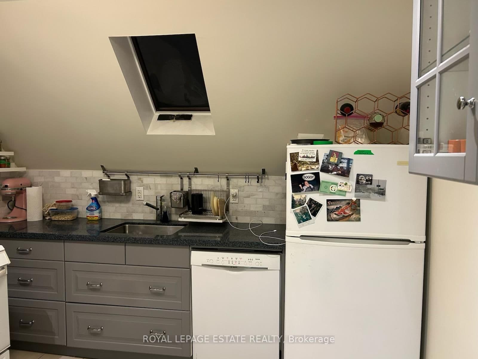 128 Mavety Street, Unit 3 thumbnail 43