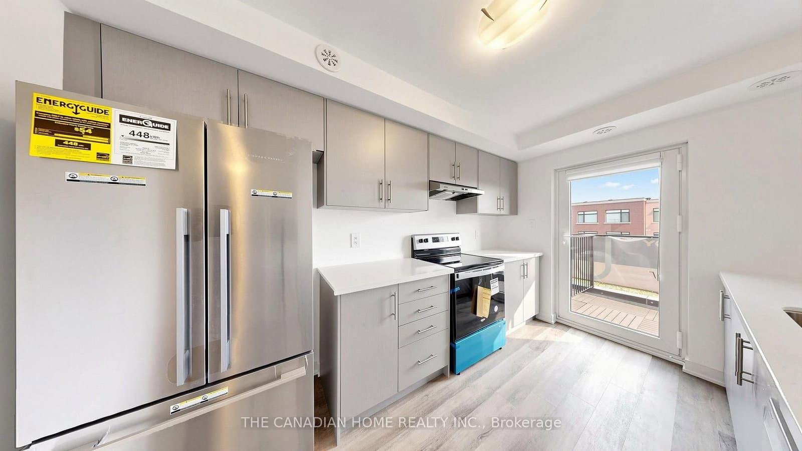 35 Romilly Avenue, Unit 18 thumbnail 11