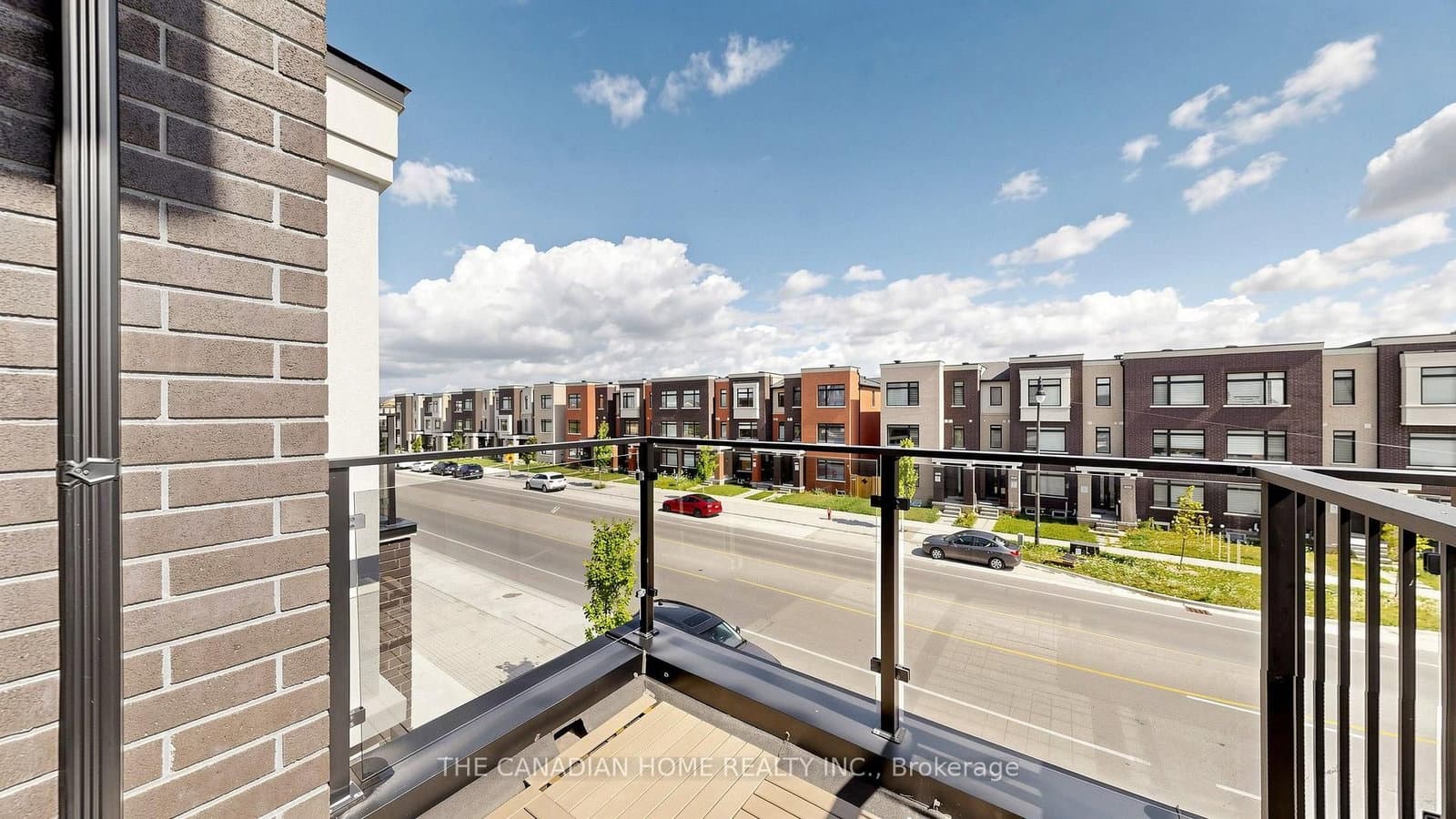 45 Romilly Avenue, Unit 4 thumbnail 13