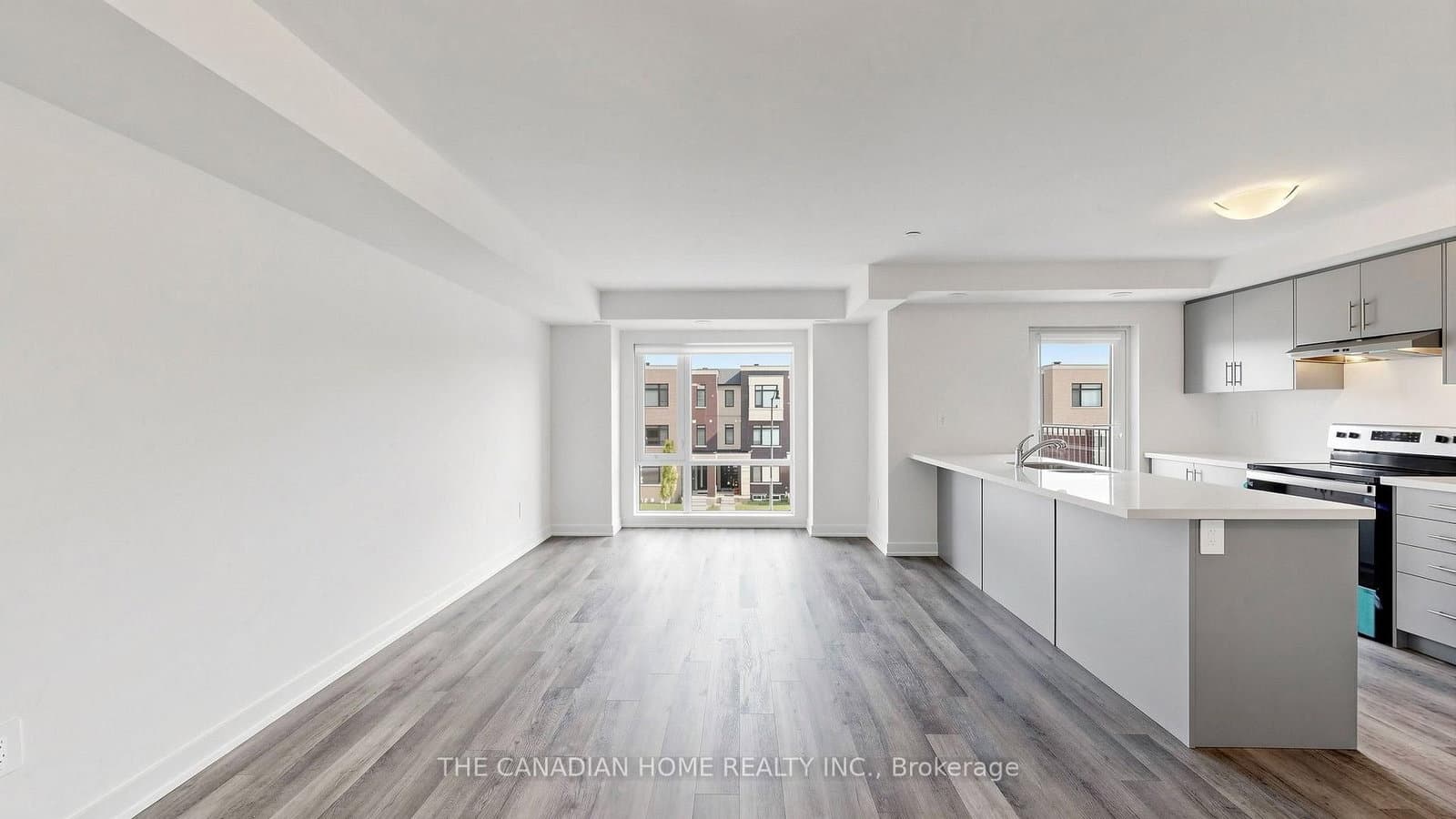 45 Romilly Avenue, Unit 4 thumbnail 9