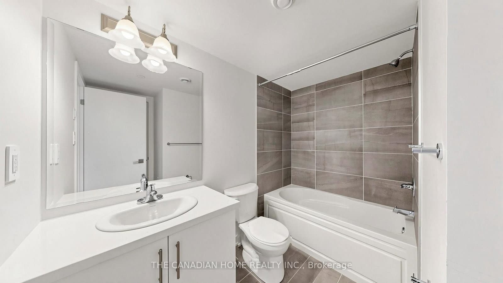 45 Romilly Avenue, Unit 7 thumbnail 22