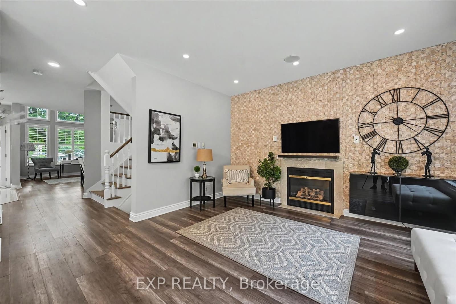 2376 Oakhaven Drive thumbnail 10