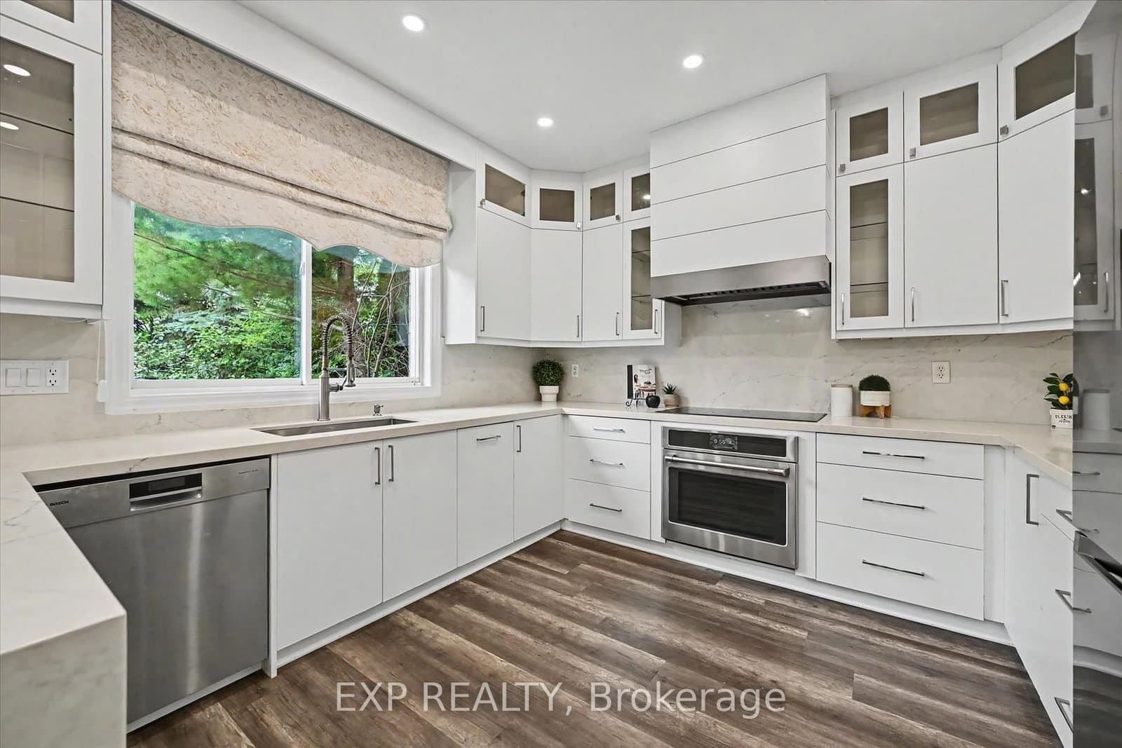 2376 Oakhaven Drive thumbnail 14