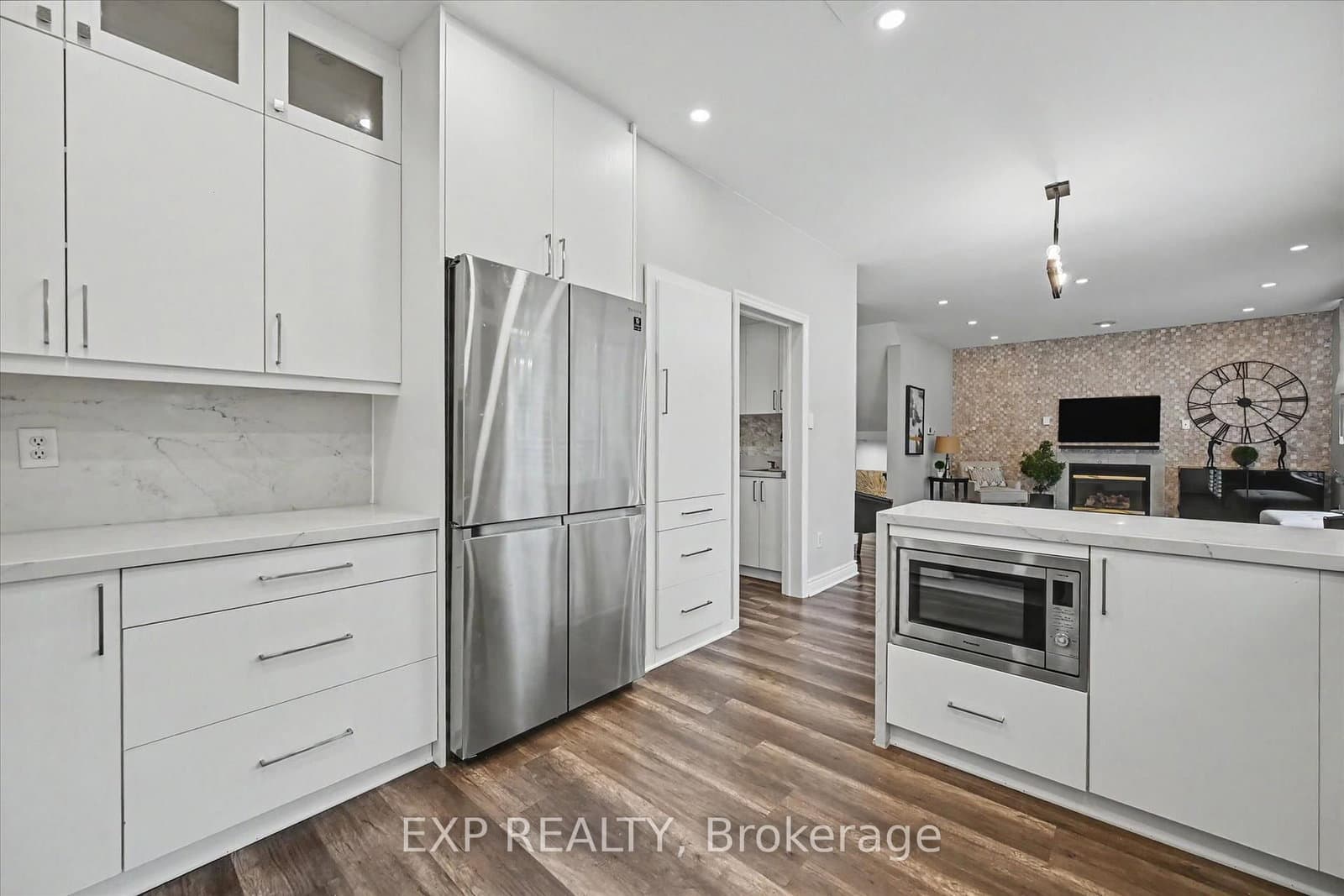 2376 Oakhaven Drive thumbnail 16