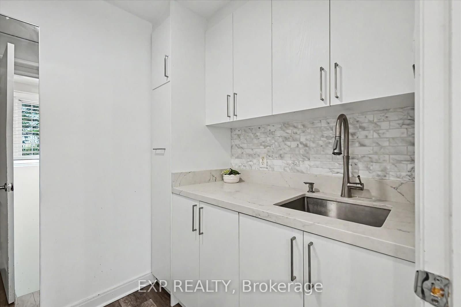 2376 Oakhaven Drive thumbnail 18