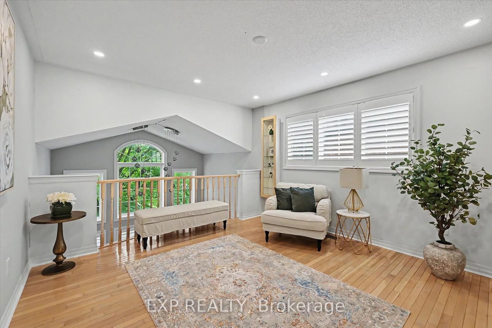 2376 Oakhaven Drive thumbnail 21