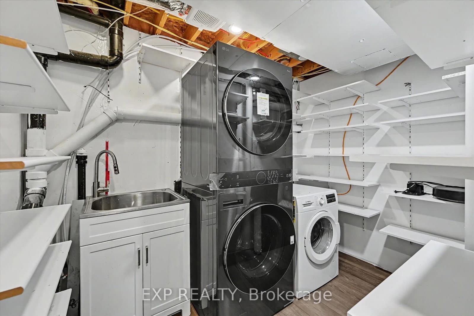 2376 Oakhaven Drive thumbnail 38