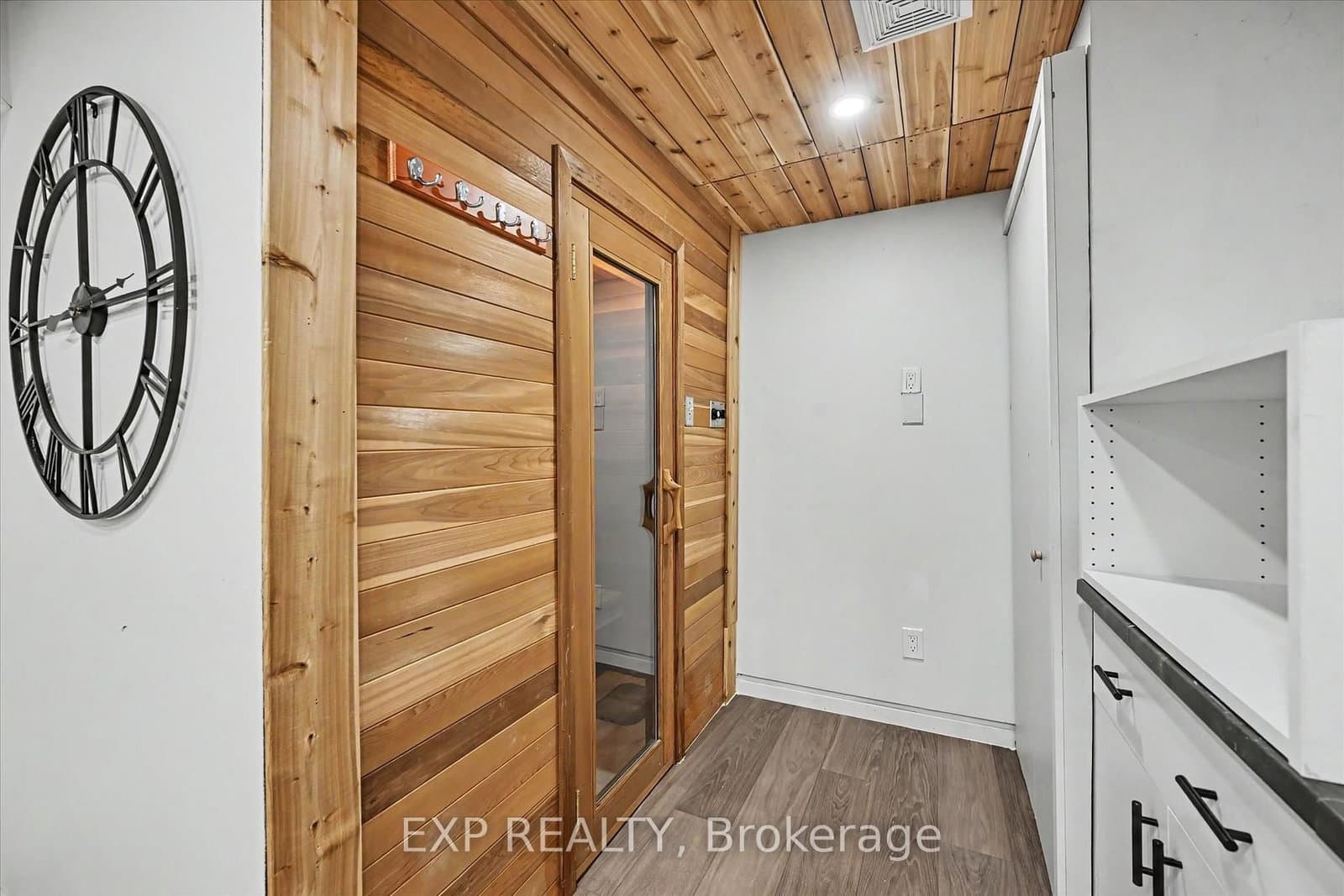 2376 Oakhaven Drive thumbnail 41