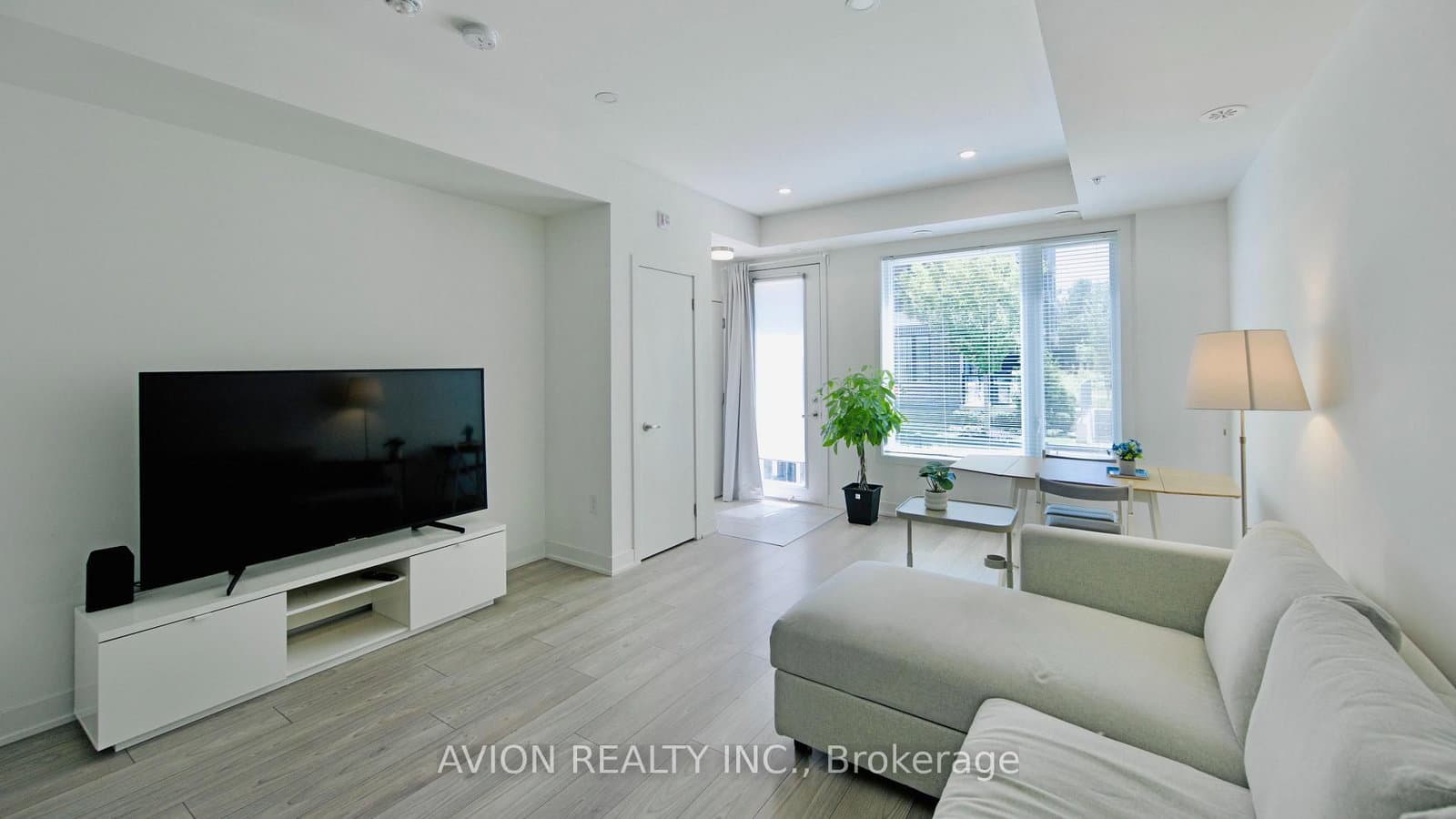 3473 Widdicombe Way, Unit 8 thumbnail 6