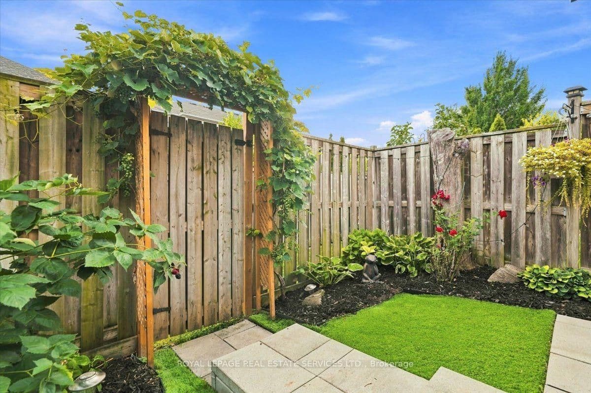 2970 Berwick Drive, Unit 3 thumbnail 35