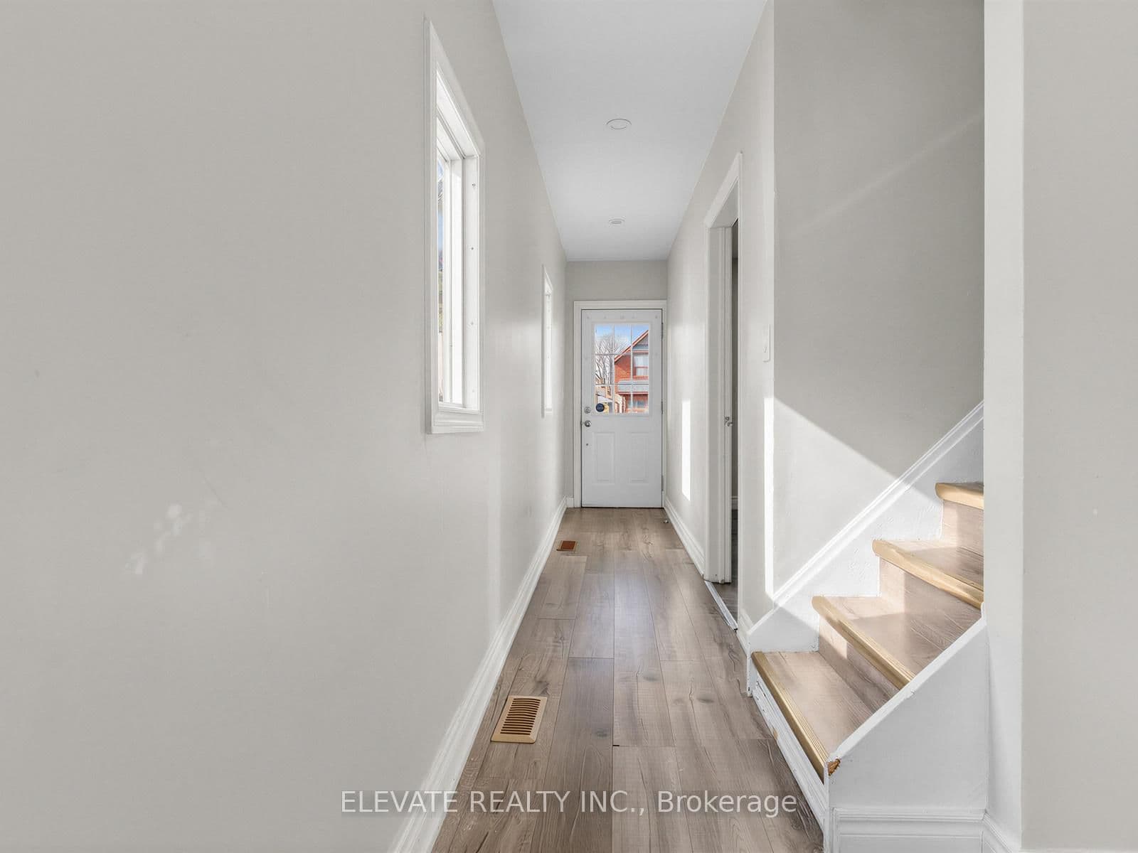 11 Rowntree Avenue thumbnail 7